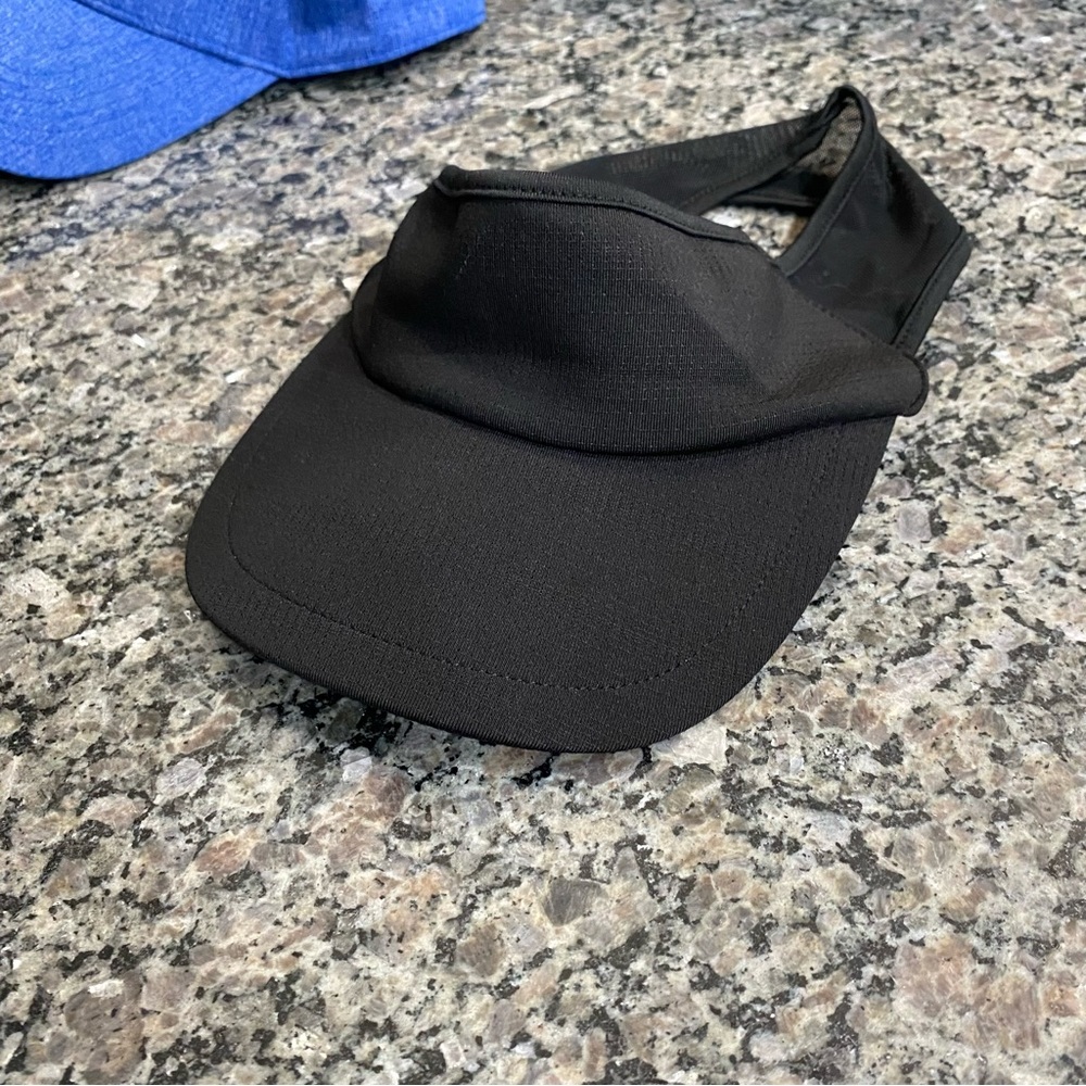 345 NWOT women’s black athletic visor